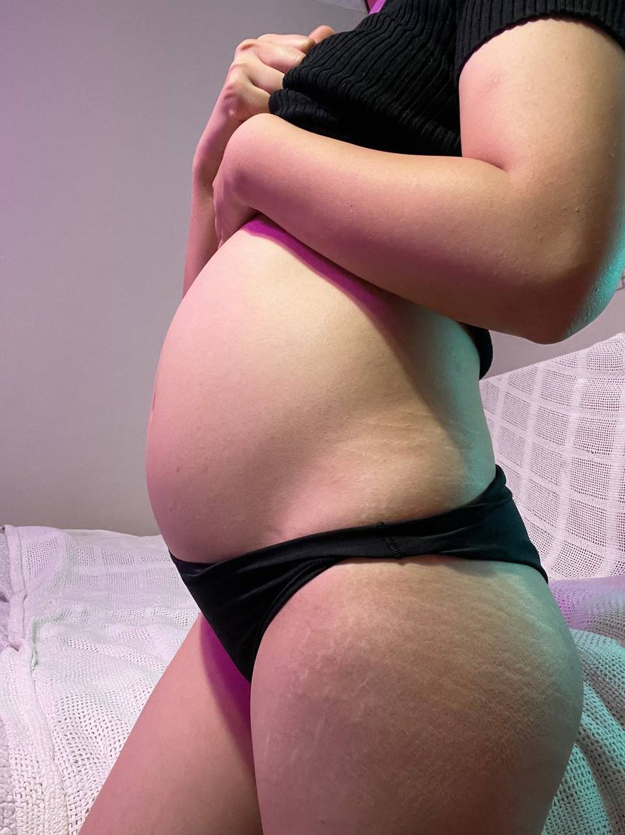 Lily • Belly Stuffing 🤰🏻 tweet media