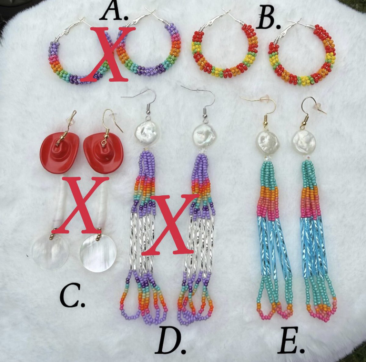 OkieRezKid's tweet photo. Any artists down for a trade??

I have a few beaded goodies I am willing to trade. ☺️

B. 20
E. 35
And this wristlet. 35 https://t.co/DTu0vkKRpN