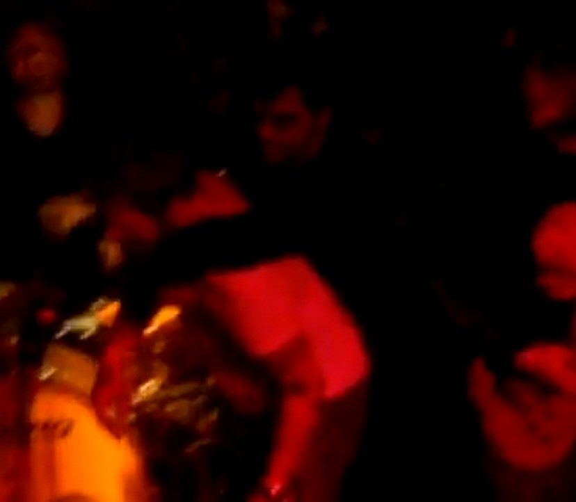 GirlHipsMargera's tweet photo. ryan giving bam a piggyback ride on stage or whatever #gayfags https://t.co/PL0sLRXpqy