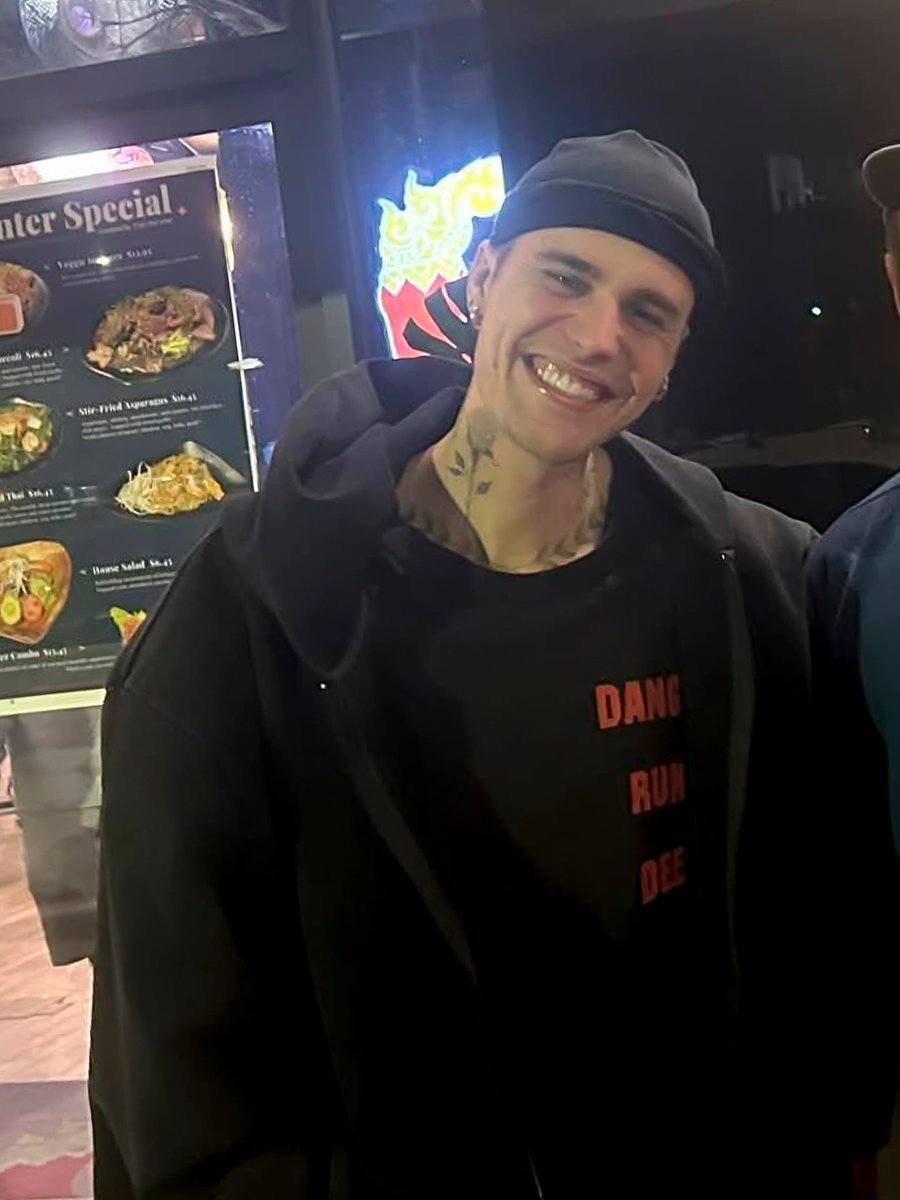 oneofthepop's tweet photo. justin bieber, 2026. https://t.co/tcXibIfZYL