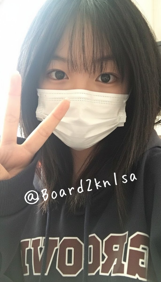 Board2kn1sa's tweet photo. 【ご報告】
彼氏しばらくいなくてご無沙汰な21歳ちびっ子です。
そういう目的でも全然抵抗ないです。
てか、遊んでもらえませんか？ https://t.co/7M6HnMOv4l