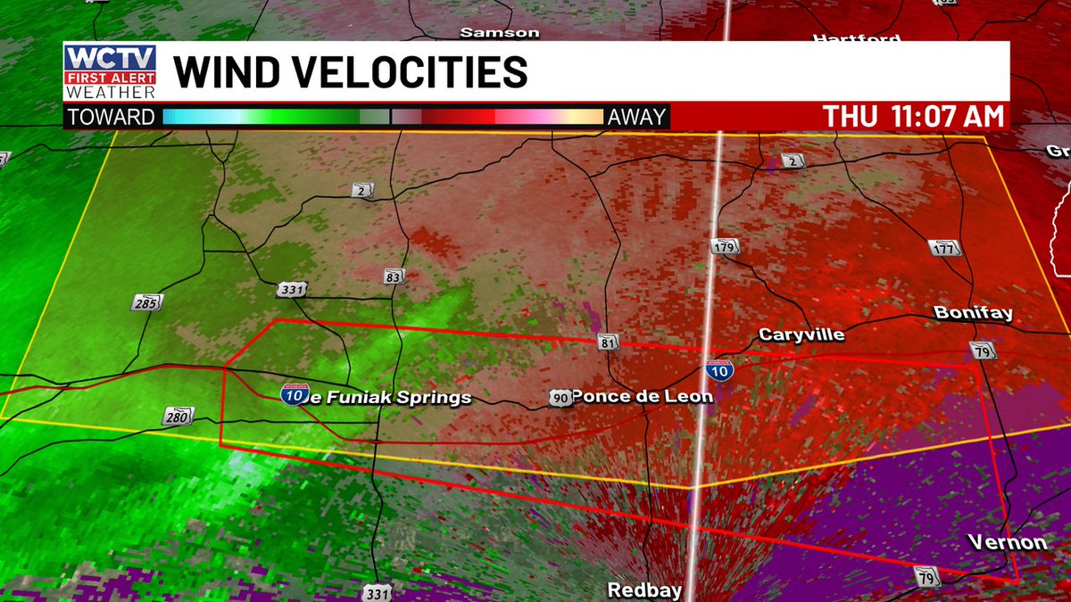 robnucatola's tweet photo. RADAR INDICATED ROTATION near De Funiak Springs. Travel on I-10 over that way is not advised for the next 30min. #STORMScoming https://t.co/C5Vzrz90Fs