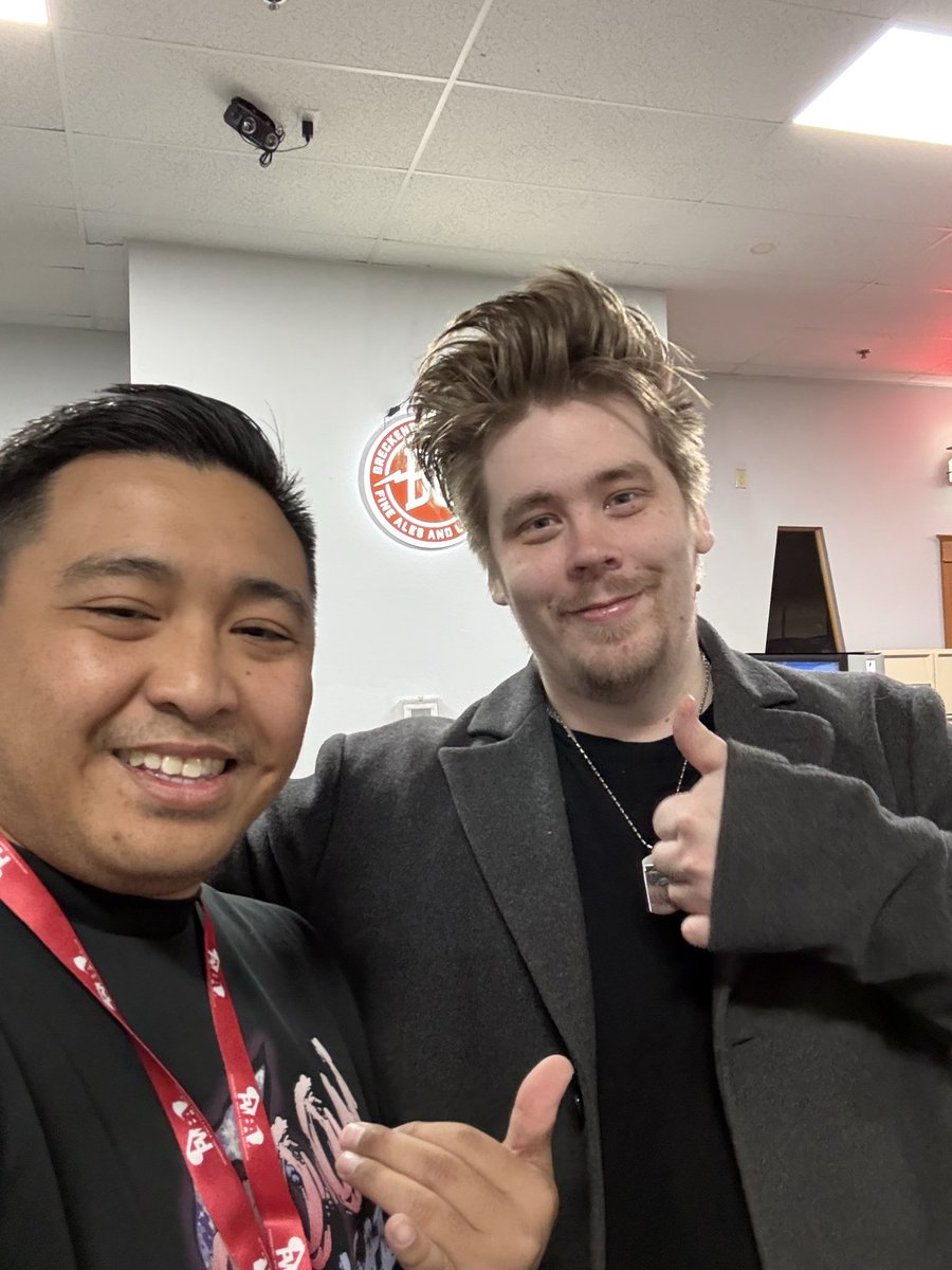LavaLamp808's tweet photo. While helping with @TyphoonBowling with the @PWBATour got to snap a pic with PBA National Pro Santtu Tahvanainen. https://t.co/tBzBXxA6JW