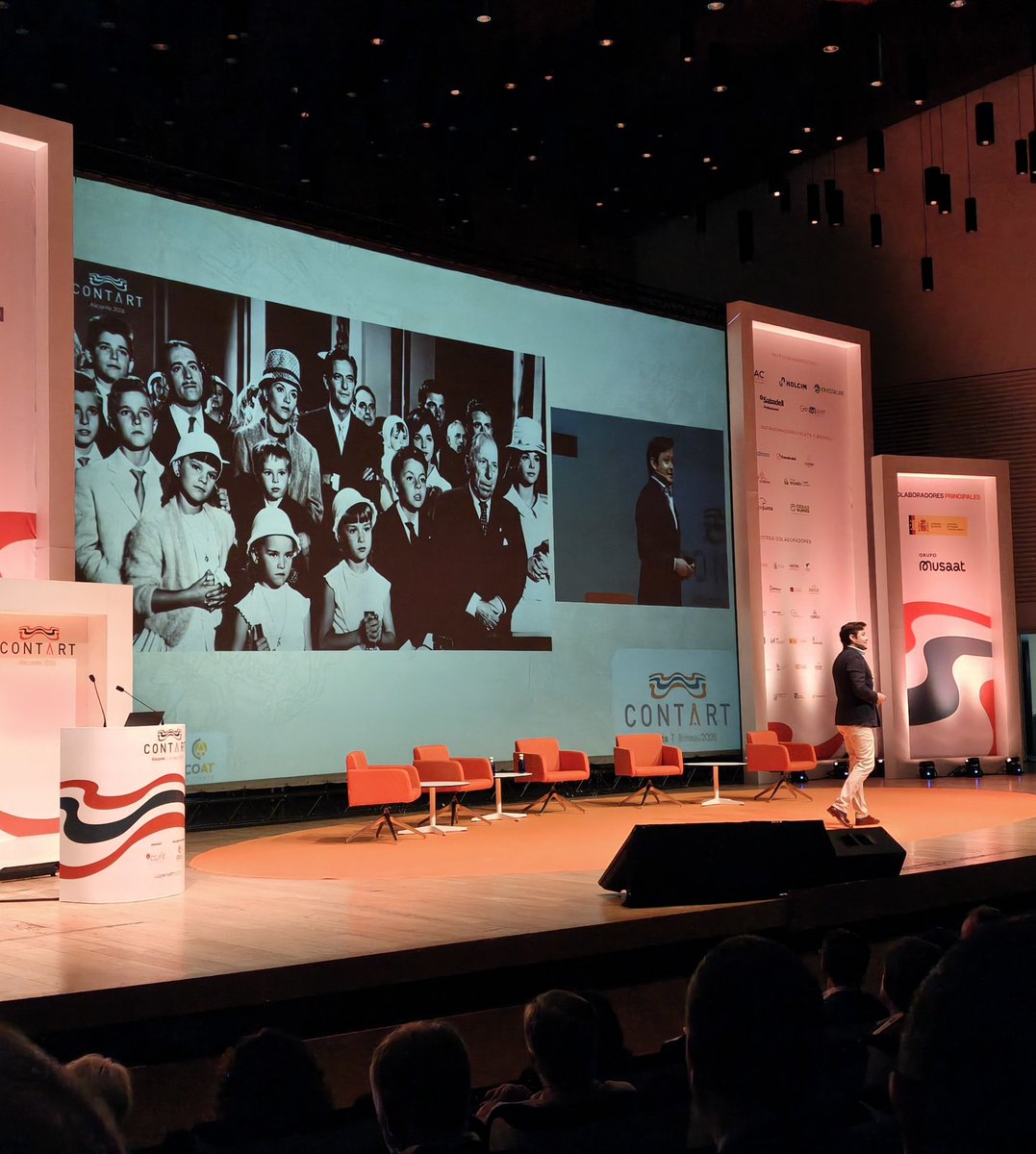 activatie's tweet photo. Decisión, formación y acción. Los tres pasos para liderar el cambio". Carlos Álvarez Tamayo, conferencia inaugural de la Convención Internacional de la Arquitectura Técnica. #contart26 
@aparejadoresalc https://t.co/P5pWte93KO