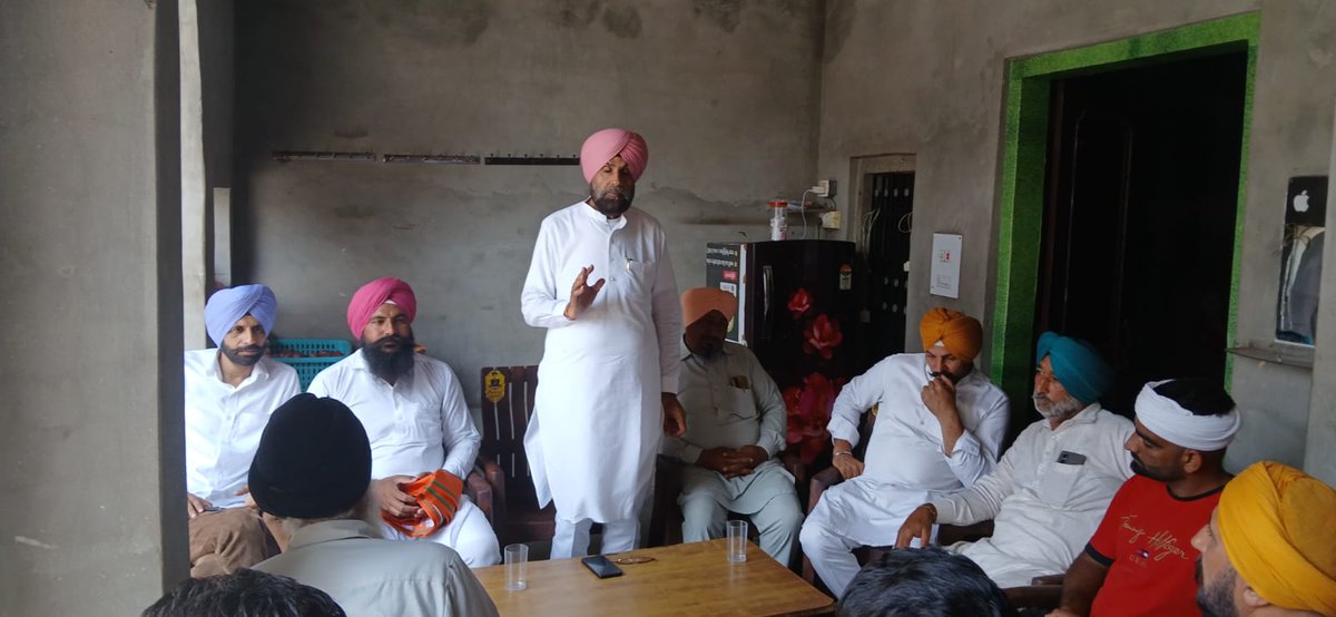 DayalSodhiBJP's tweet photo. ਅੱਜ ਭਾਰਤੀ ਜਨਤਾ ਪਾਰਟੀ ਨੂੰ ਉਸ ਸਮੇਂ ਬਲ ਮਿਲਿਆ ਜਦੋਂ ਵਿਧਾਨ ਸਭਾ ਹਲਕਾ ਮੌੜ ਦੇ ਪਿੰਡ ਸੂਚ ਵਿਖੇ ਵੱਡੀ ਗਿਣਤੀ ਵਿੱਚ ਨੌਜ਼ਵਾਨਾਂ ਨੇ ਭਾਜਪਾ ਵਿੱਚ ਸ਼ਮੂਲੀਅਤ ਕੀਤੀ।
#NarinderModi #AmitShah #BLSanthosh #BJP4IND #BJPPunjab #SunilJakhar #AshwaniSharma https://t.co/bTU5DHuvnK
