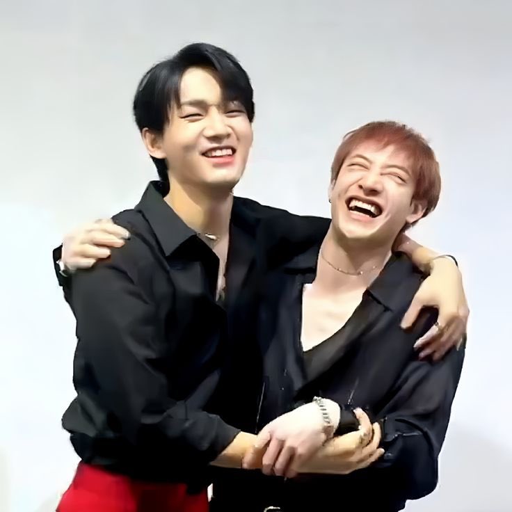 SKZ BASE tweet media