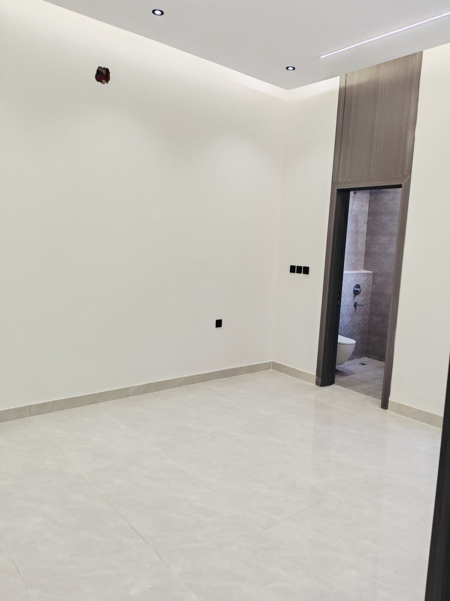 abdullahali9999's tweet photo. ⭕️ بأسعار تبدأ من 350,000 ألف ريال ....

تملك وحدتك السكنية في #الرياض 🏠
المـشـروع : أدوار جديدة للسكن أو الإستثمار 

🕹️ الحي : #بوابة_الشرق  
1️⃣ الدور الأرضي 600,000 الف 💵
2️⃣ الدور الأول 500,000 الف 💵
3️⃣ الدور الثاني شقة 350,000 الف 💵

♦️ ضمانات تصل إلى 15 سنه
♦️ شهادة إتمام بناء
♦️ تأمين ضد العيوب الخفية
♦️ عداد كهرب وماء مستقل لكل وحدة
🔸 يقبل #الدعم_السكني 

ترخـيـص #إعلان
📝 7200964207

تواصـل 📱
0570300705
0556400040

#عقارات_السعودية 
#عقارات_الرياض