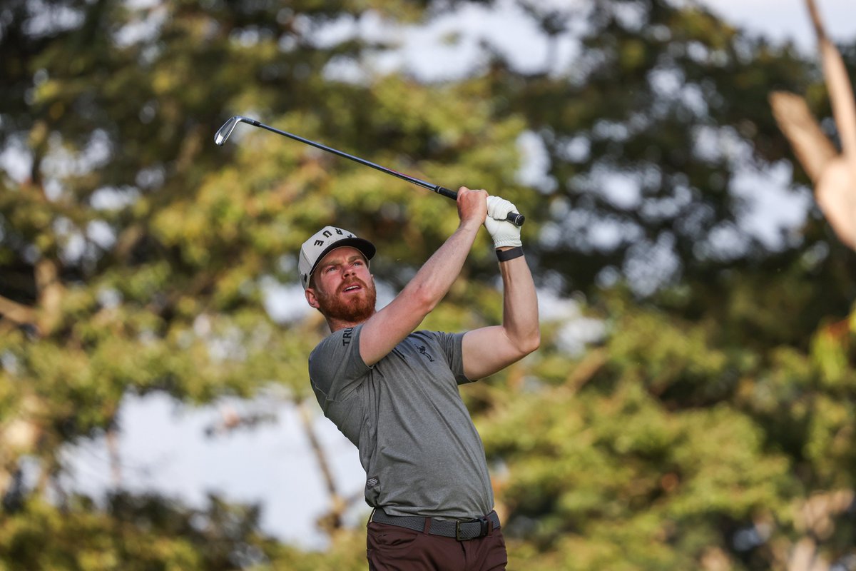 GolfZimOpen's tweet photo. Precision. Focus. Championship pressure. ⛳
The 2026 continues at Royal Harare Golf Club as golfers line up putts, read the greens and chase every shot with purpose.
📸: @Sunshine_Tour
#ZimOpen2026
#RoyalHarare
#ProGolf
#GolfAfrica https://t.co/gvOUIhDyK6