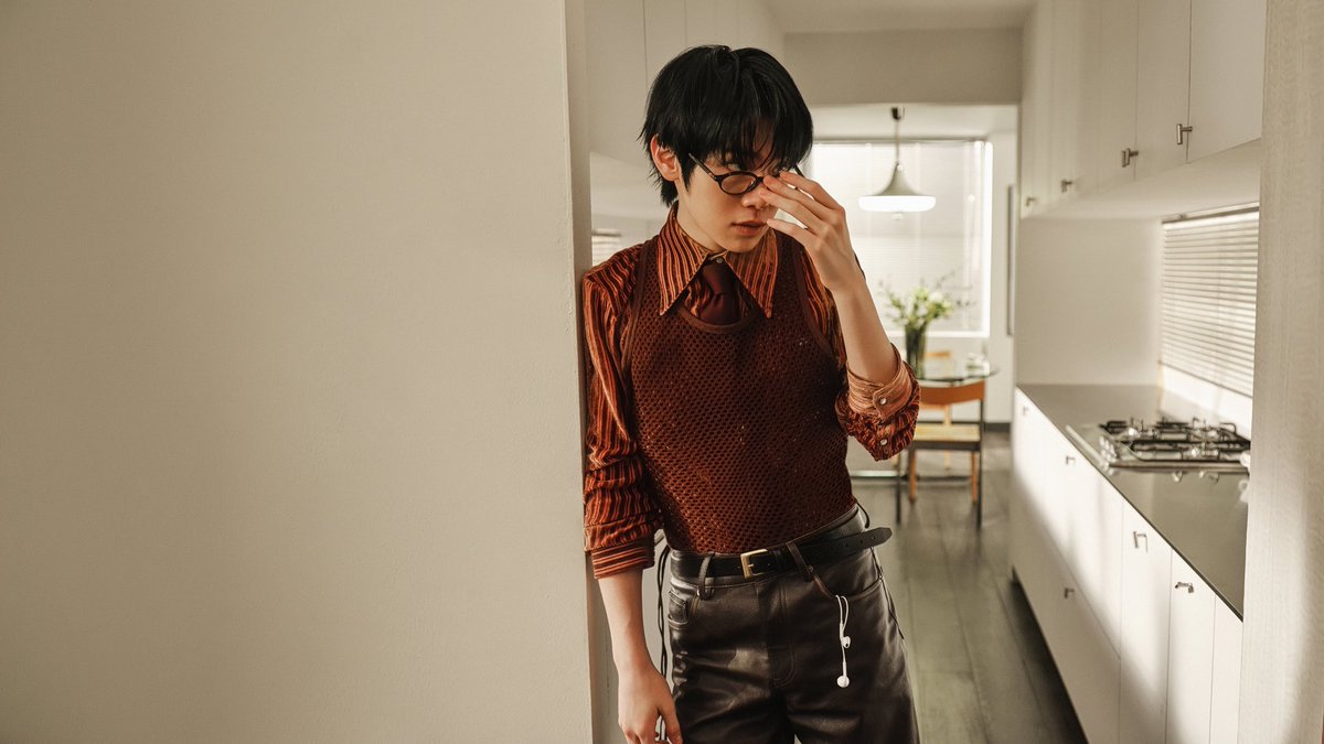 TAERAE SPECS IM GOING CRAZY RIGHR NOW