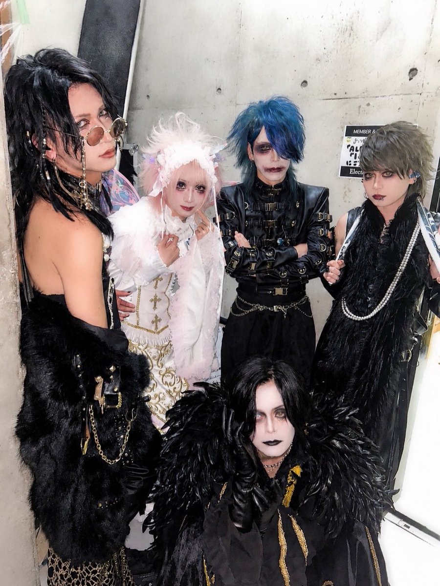 Visual Kei Community on X - 4.6K Members