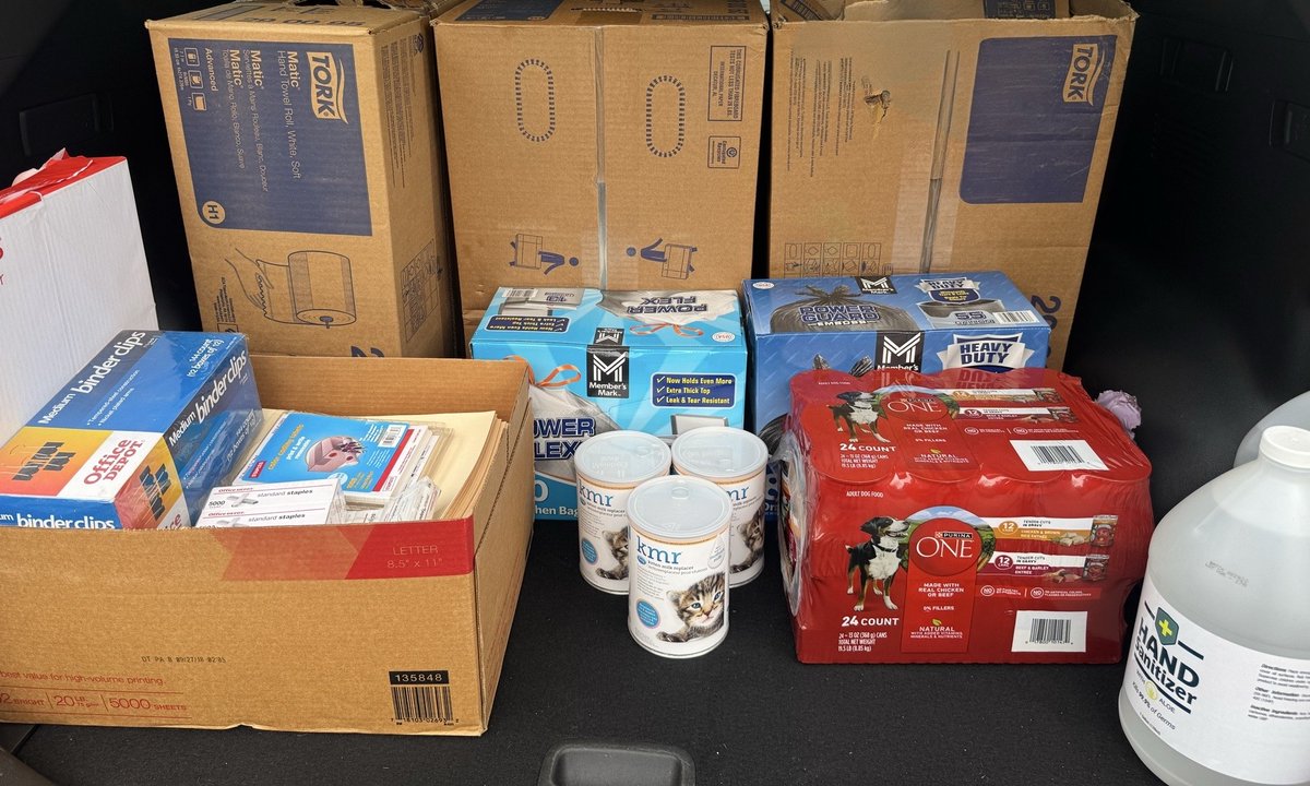 TriStateOffice's tweet photo. Thanks to our team who collected and delivered donations to @HARPSavesLives Wildlife Center! 🐾💚

From office supplies for their incredible staff to much-needed items for the animals in their care, we’re happy to play a small part in the big work they do every day. 🦝🦉🐿️ https://t.co/vt0C4WOs9l
