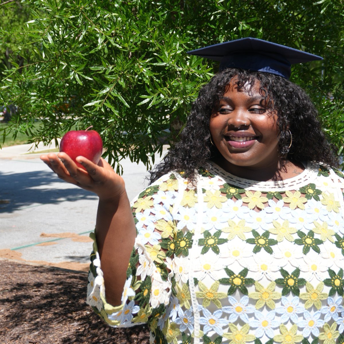 GreenvilleTech's tweet photo. Graduate prepared, already working in your career field!

Ju’Dasha is already working in a local childcare center as she finishes our Early Care and Education program.

A step ahead before crossing the stage.

We’re proud of you!

Join us in congratulating her 👏🍎 https://t.co/pwWyvWhdD8