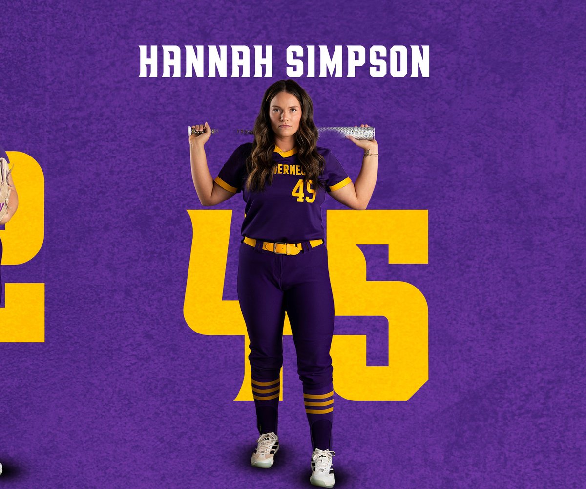 WIUSoftball's tweet photo. One final THANK YOU to our seniors 🥹🎓

Once a Leatherneck, always a Leatherneck. 💜💛

#GoNecks | #OneGoal https://t.co/DuvJsgjwh9