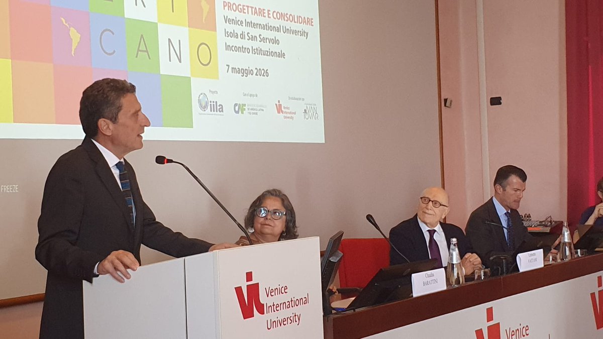 iila_org's tweet photo. 🪢Nasce a Venezia il Nodo Italo-Latinoamericano, piattaforma di cooperazione culturale promossa da #IILA.SG @GiorgioSilli: "la cultura deve essere leva strategica per rafforzare relazioni tra 🇮🇹e America Latina”
Grazie @univiu @AgendaCAF per aver reso possibile questa iniziativa! https://t.co/H3r0Q7GBPz