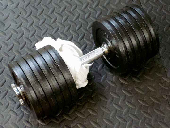 Deiscorides's tweet photo. In the gym, the only person actively against me is myself. https://t.co/bS4I5Pby4V