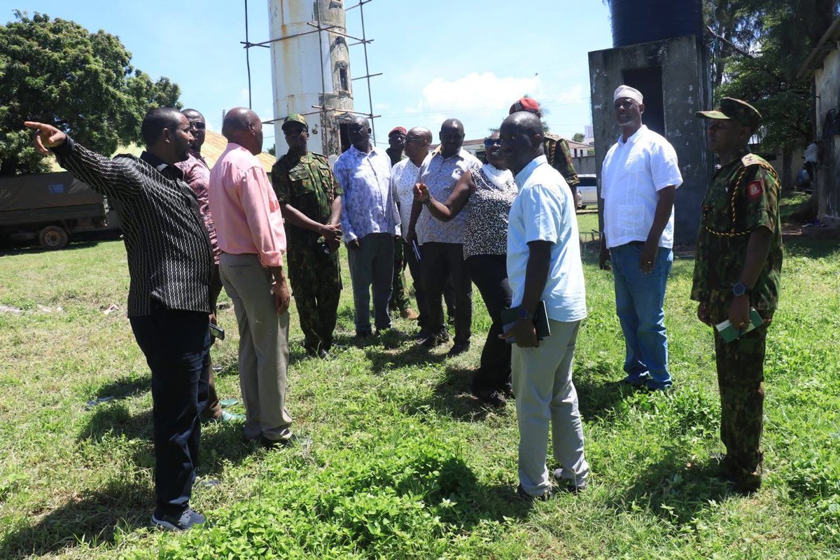 HussienWeytan's tweet photo. Together with fellow Members of the National Assembly Committee on Administration and Internal Security, we conducted an oversight visit to the GSU camp in Mombasa and witnessed deeply concerning living conditions facing our officers.

It is unacceptable for officers entrusted with safeguarding our nation to live in overcrowded rooms, rely on poorly maintained shared sanitation facilities, and endure leaking roofs and inadequate amenities.