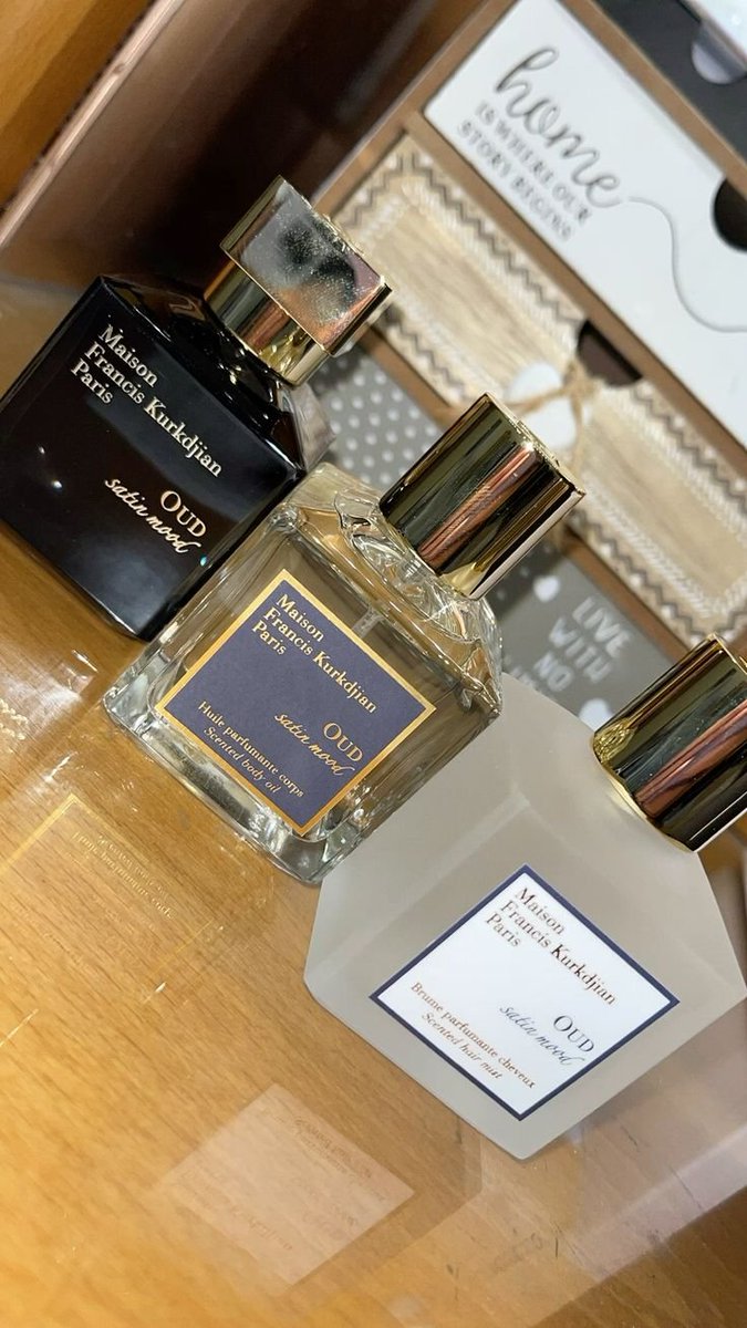 Dscentsation's tweet photo. OUD satin mood😍🥰 https://t.co/A38YaBeBaO