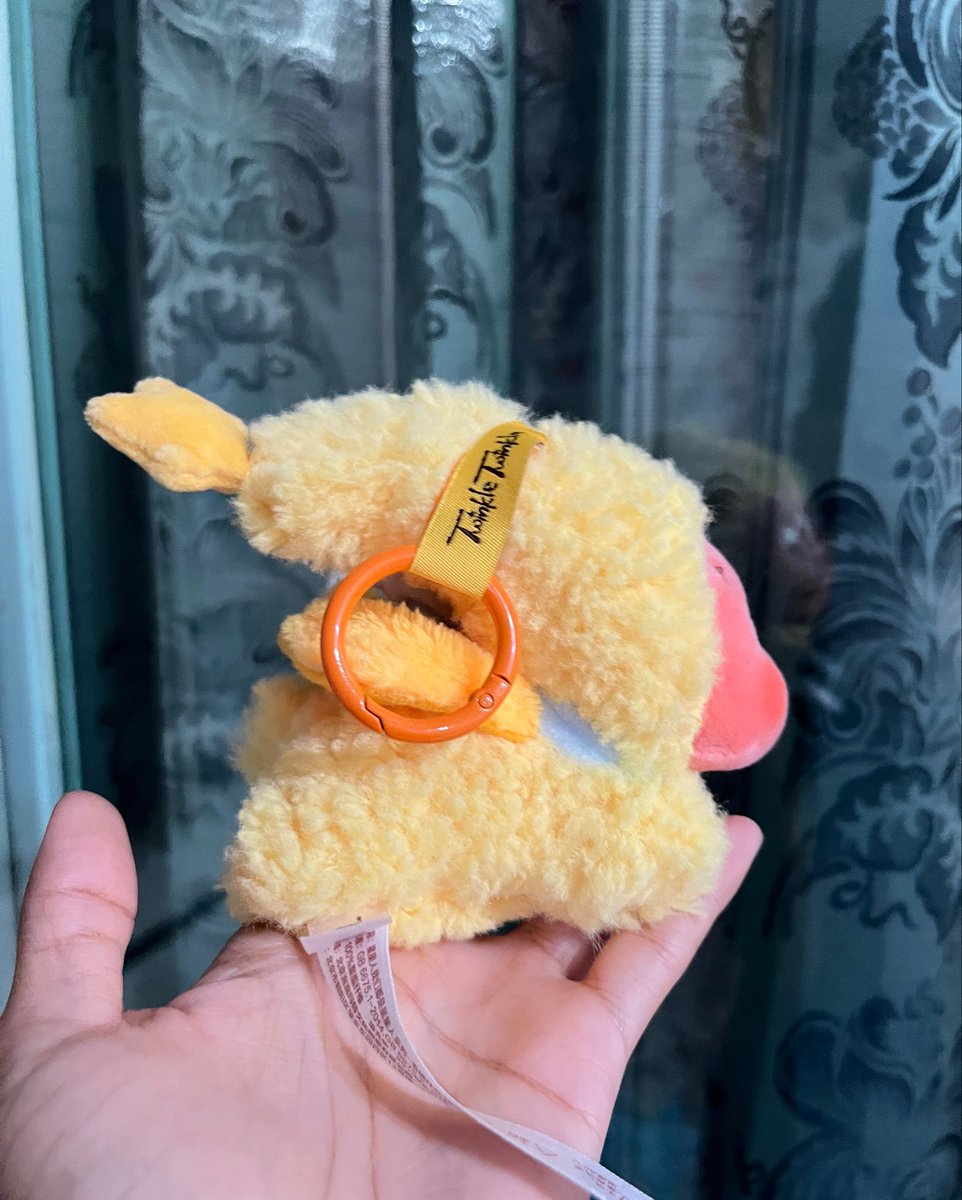 2002_2002m's tweet photo. 200 ไม่เคยห้อยเก็บอย่างเดียว มีกล่อง

#ตลาดนัดtwinkle #ตลาดนัดtwinkletwinkle #ตลาดนัดpopmart https://t.co/yCKmPqIQDH