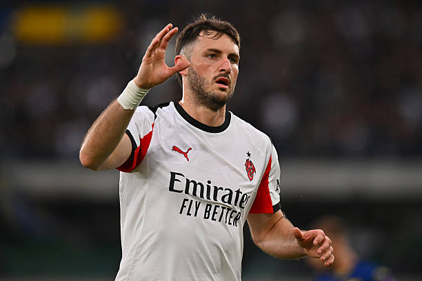 Milan Posts tweet media