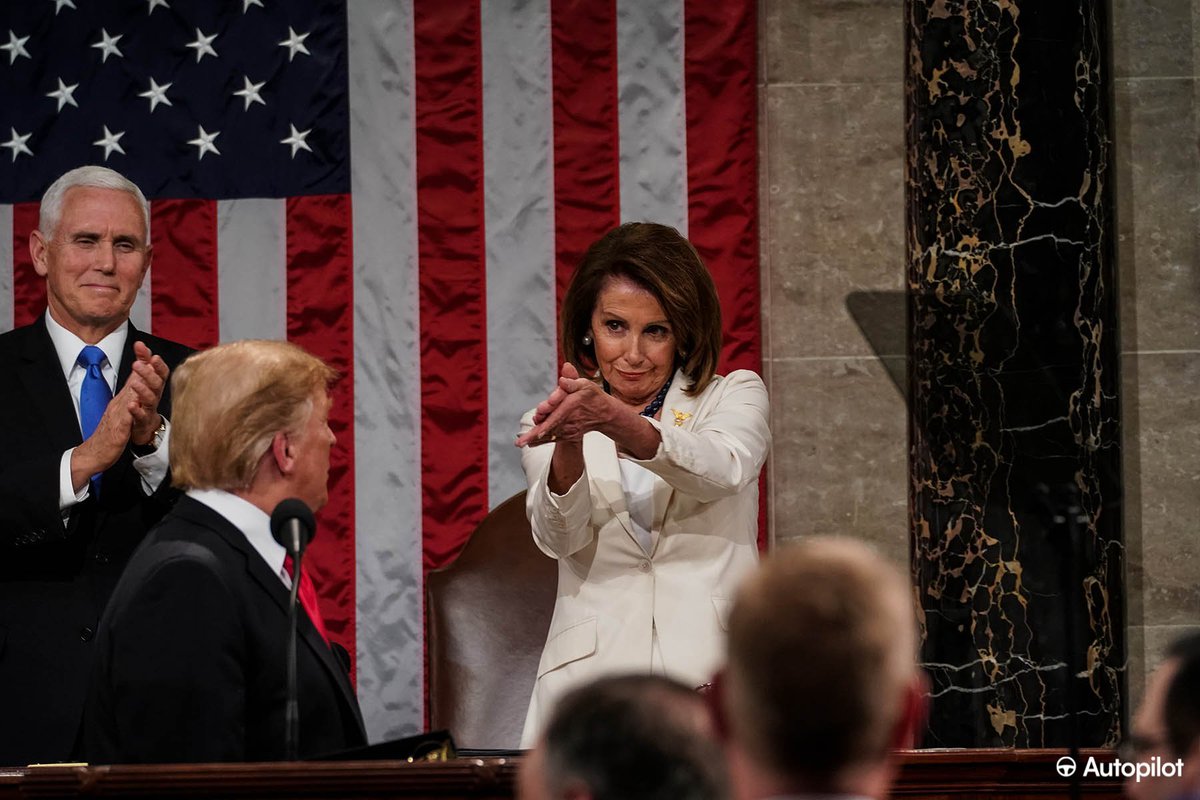 Nancy Pelosi Stock Tracker ♟ tweet media