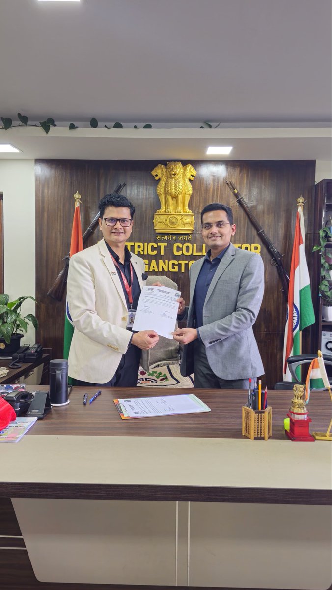 dmgtksk's tweet photo. Mr Rohan Agawane, IAS, has officially assumed charge as the District Collector, Gangtok, with effect from today. https://t.co/yN8xHLpAul