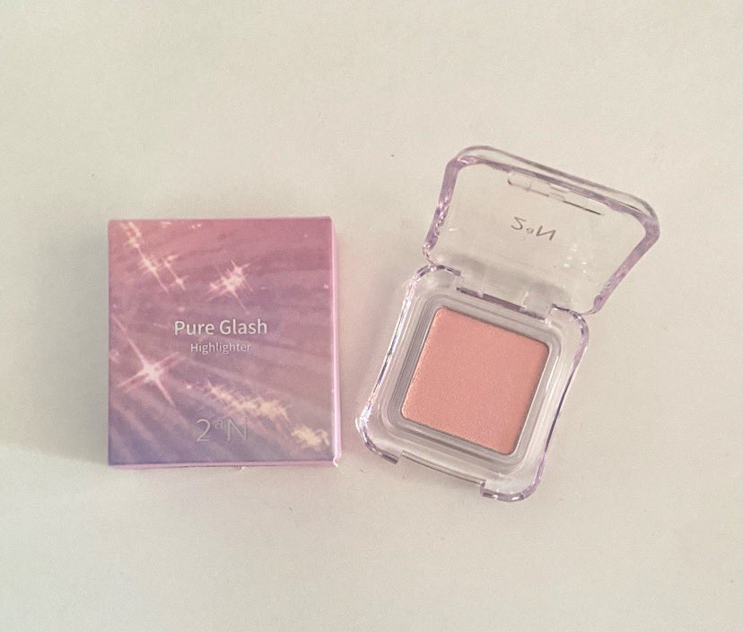 ส่งต่อ ไฮไลท์ 2an pure glash highlighter

pk01 mermaid (เทสสี 1 ครั้ง)
exp. 2027

♥︎ 160 รวมส่ง

#ส่งต่อคสอ #ส่งต่อเครื่องสำอาง #ส่งต่อเครื่องสำอางมือสอง #คสอมือสอง