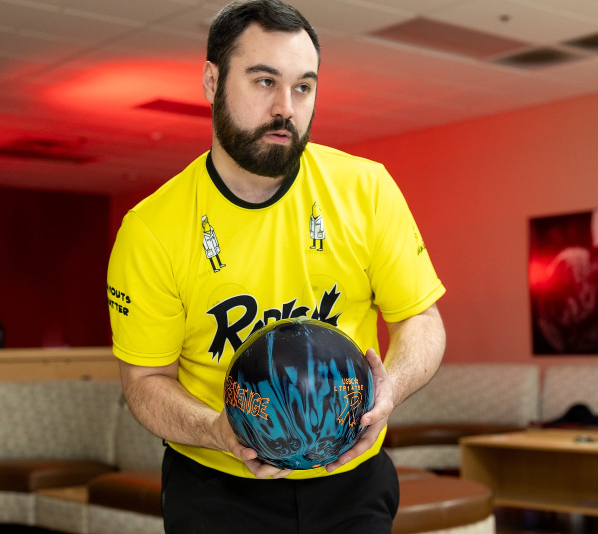 radicalbowling's tweet photo. Celebrating #TuffThursday with Tuff Tyler and the Revenge Solid!
#WOWThatsRadical #RevengeSolid #HK22 #DynamiCore #RadicalRevolution https://t.co/5j1hZM7ued