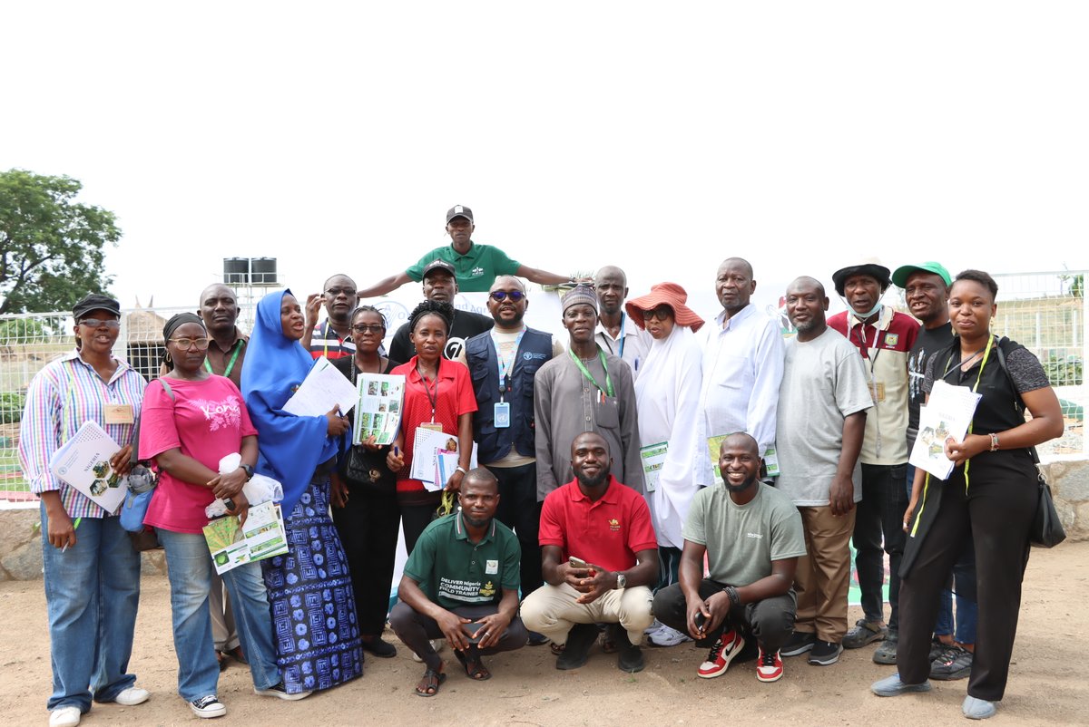 FAONigeria's tweet photo. Young people are key to the future of food systems🚜🌱

Under the #NourishingNigeria project, @FAO and @NGfmafs are training extension agents and teachers on climate-smart agriculture nutrition and agribusiness to support the next generation of young agripreneurs.

#ZeroHunger https://t.co/hrvyzMZBI7