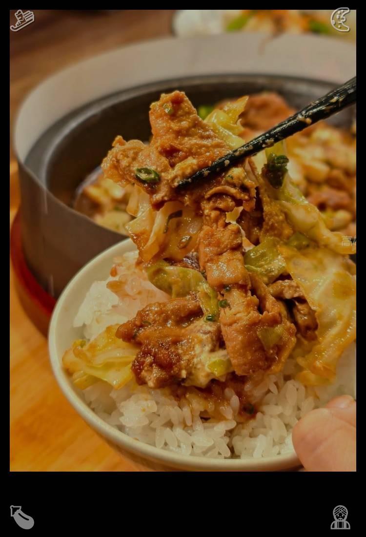 I capture photos of delicious cuisine to commemorate the joyful moments of each meal, and the heartfelt warmth infuses my life with sweetness.
