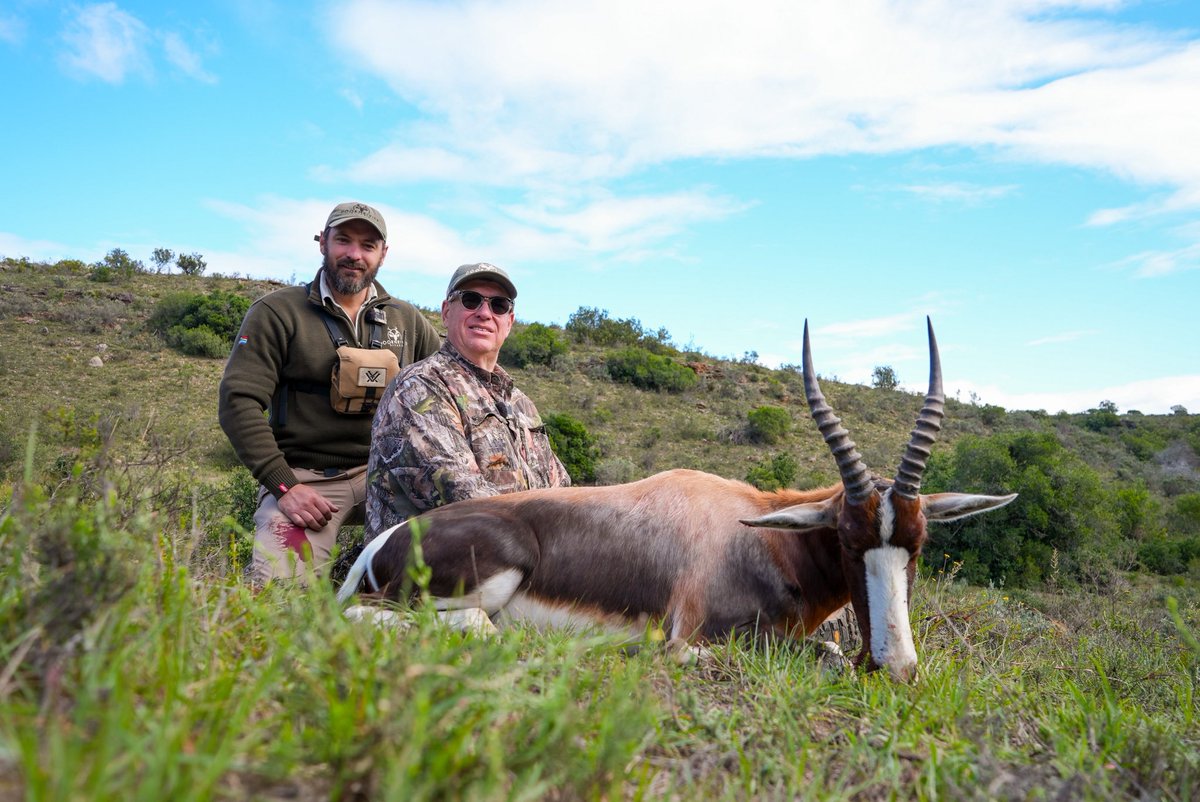 AirforceAirguns's tweet photo. Congratulations to hunter Jimmy Kendrick on a successful hunt.

Different species. Different conditions. Different challenges.

Precision, power, and absolute confidence when it mattered most.

#TexRex #AirForceAirguns #BigBoreAirgun #AirgunHunting #mrhollowpoint https://t.co/sUIcqbtI65