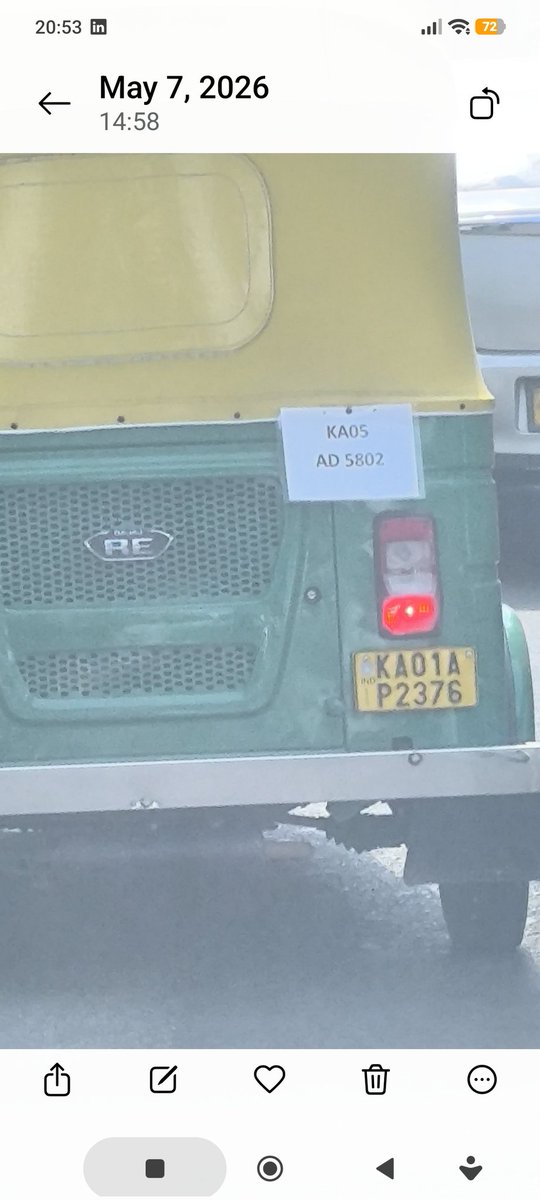 Swagat_Senapati's tweet photo. @blrcitytraffic @BlrCityPolice @DKShivakumar @3rdEyeDude 
How is this safe for women? 
This is now a prevalent practice in Blr. https://t.co/daD6zHbfyD