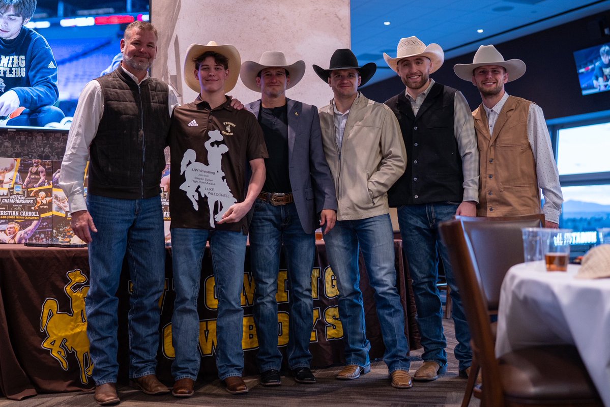 Wyoming Cowboy Wrestling tweet media