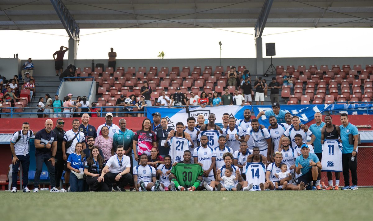 fcumecit's tweet photo. ¡Orgullosamente semifinalistas🤜🏻💙🤛🏻! Gran resultado que refleja la lucha e identidad de un equipo que no ha dejado de creer. Sigamos juntos, con humildad y hambre, porque este sueño todavía no termina. ¡Vamos por más!

#somosumecitfc #familiaumecitfc #LPF #semifinales #playoffs https://t.co/vMx2pKMvrt