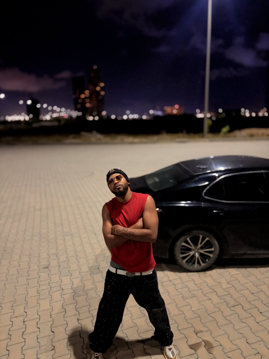 CruzOfLife1's tweet photo. No way home so I go hard 💯✅ #altın #foryou https://t.co/6v20vgxHOs