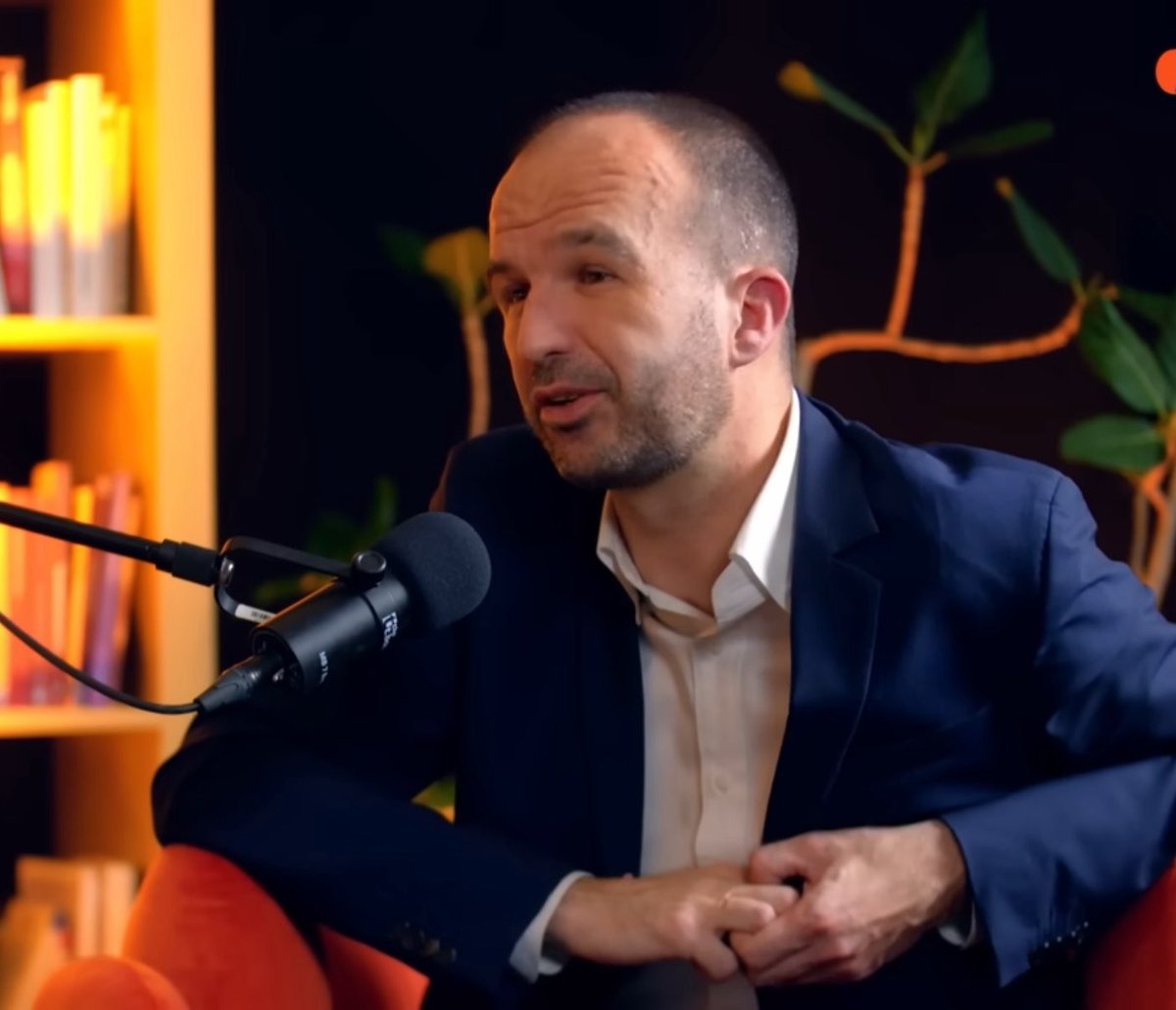 amin_snoussi's tweet photo. Soutenir @LeMediaTV, c’est permettre à ses formats d’exister : 

🔴 Enquête de @LisaLap_ sur les milices fascistes de Rennes et le Jarl
🔴 Révélations de @nadiasweeny sur des vidéos néonazies d’un candidat RN à Gap

🎥 Une soirée électorale portée par @JustSeeReal en direct pour les municipales avec @AnasseKazib, @ClaireMLejeune, @SabrinaSebaihi, @peaceandlau et @SimonnetDeputee
🎤 Des entretiens de Julien Théry avec @Elsa_Marcel, Rony Brauman, Eugénie Merieau, @TSDKcollectif, etc.. 

🌍 Une émission sur les relations internationales avec @PascalBoniface et @sara_trabi 
🛋️ Des Fauteuils de 1h avec @mbompard, @sandrousseau, @Medinrecords, @edwyplenel, @Deputee_Obono, etc..
📝 Une chronique d’actualité quotidienne portée par @MarionLpz 

📆 Une émission en direct tous les soirs 
✊ Un journal des luttes dédié aux combats des travailleuses et des travailleurs.

Le Média est en campagne pour obtenir un canal TNT IDF et pouvoir accueillir sur nos ondes tous les médias indépendants.

👉🏽  https://t.co/hUKuBVqlaE