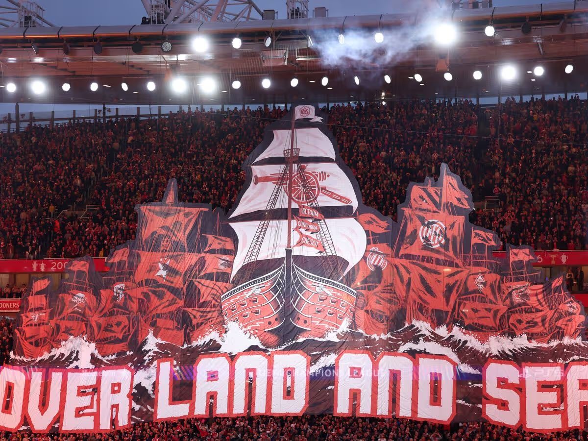 Lmao I’ve just understood the meaning of this Tifo😭😭😭