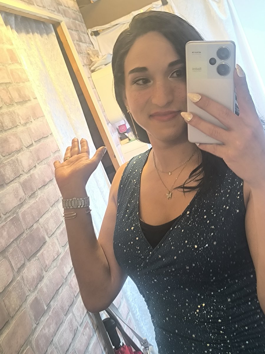 Mandy Nova tweet media