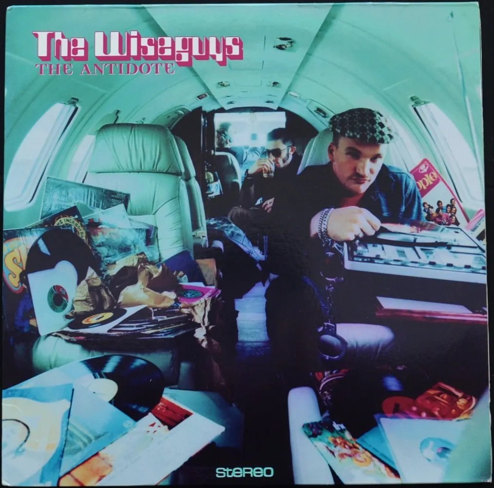 MiquiPuig's tweet photo. El clàssic del Pista de Fusta : “The Antidote”
de "The Wiseguys” (1998), ja on line
a les 20:00 a la FM de iCAT, sempre a @3CatCultura
#elclassicdelpistadefusta
#miquipuigalsplats
#icatfinesse
#cadadiaales8
#dancelessons
#danceradio
#balldetarda
https://t.co/OBwxGrnwm6 https://t.co/hF5GaCQhPY