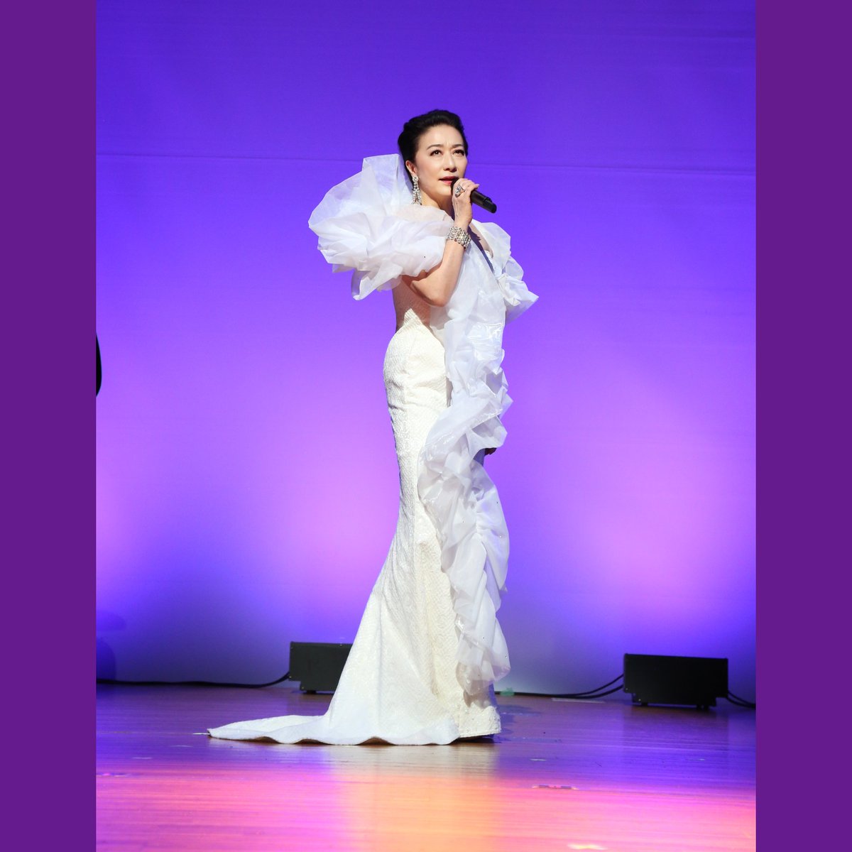 pei1202y's tweet photo. 昨日「強く可笑しく麗しく」無事に初日、千秋楽を終えることが出来ました。
🌹エスムラルダさんの素晴らしい脚本・演出💖
最高のキャスト、スタッフに恵まれ、宝石💎の輝きにも似た作品が生まれました💖嬉しい事に「再演を！」という声がたくさん寄せられました。 https://t.co/DJjeliyXcb