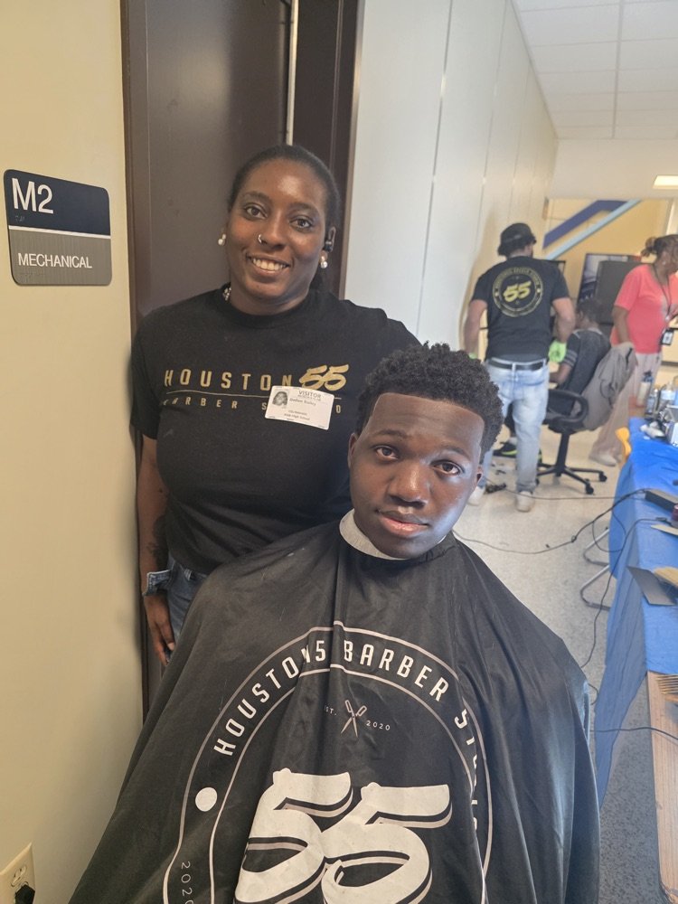 ElsikHighSchool's tweet image. A huge thank you to our amazing CIS team, Ms. Cherazard and Ms. Abercrombie, for helping our Mighty Rams get prom ready! 💙 Your dedication, support, and care helped students feel confident and celebrated for this special milestone. #RamNation #LeadTheWay