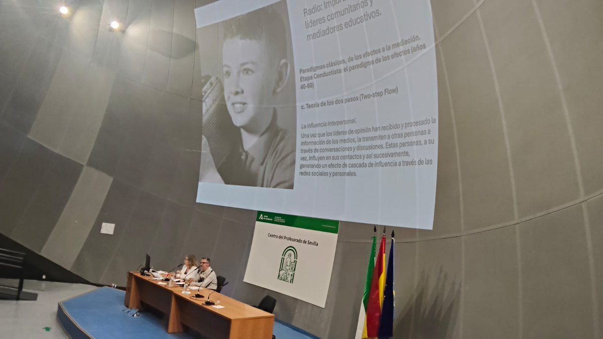 CEPdeSevilla591's tweet photo. Comienza en el @CEPSevilla la formación Buenas Prácticas de radio en los centros educativos. Interesante ponencia inaugural de Rocío Cruz "Fundamentos y bases científicas de la radio en el contexto educativo". ¡Enhorabuena! @DG_IFP https://t.co/2Fd3BKL1CU