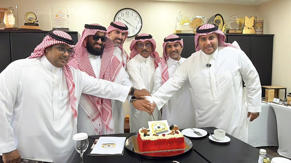 TamimiGroup's tweet photo. اقامة قرعة بطولة مجموعة شركات التميمي لكرة القدم بحضور النائب الأعلى للرئيس الاستاذ / فواز التميمي وممثلو  الشركات المشاركة في البطولة والتي تنطلق خلال شهر مايو 2026 على ملعب التميمي ضمن مبادراتنا للمشاركة المجتمعية وتعزيز روح التنافس والتواصل.
ترقبوا انطلاق البطولة في أجواء رياضية مميزة بإذن الله.
#مجموعة_التميمي