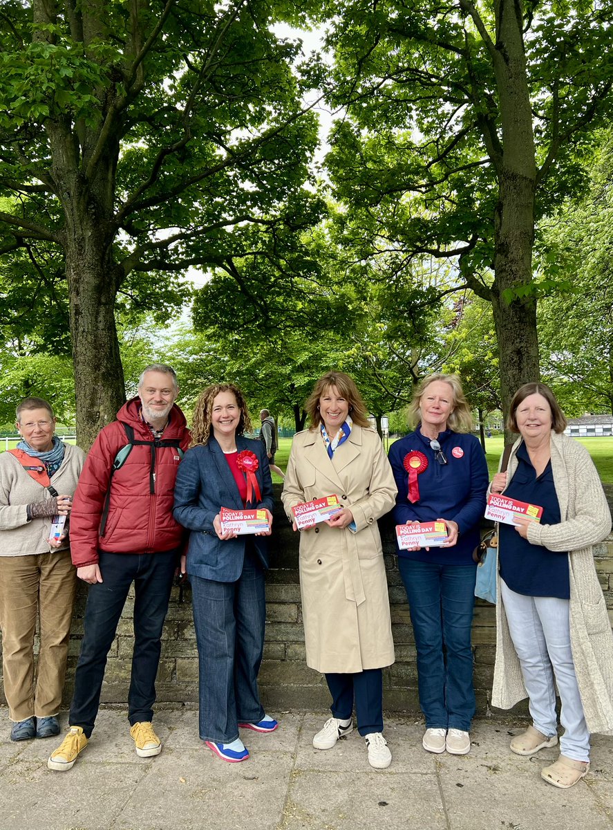 Rachel Reeves for Leeds West and Pudsey tweet media