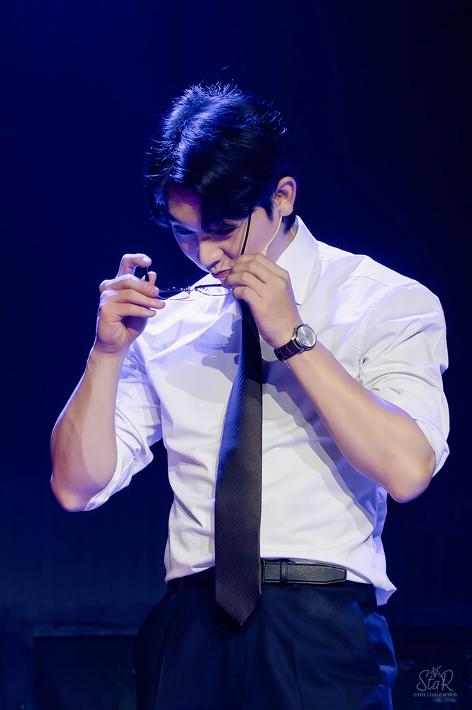 HOJUHANWU's tweet photo. 260506 라져 스페셜 커튼콜 : M10. 아빠의 날 reprise
스카일러 | 기세중 
#라져 #아빠의날 #기세중 https://t.co/RWbRZD4yvp