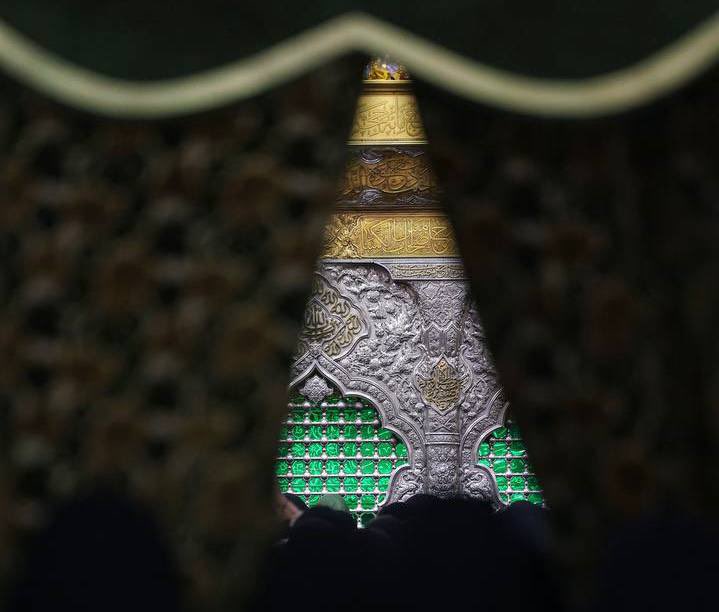 وَاَشْتاقَ اِلى قُرْبِكَ فِي الْمُشْتاقينَ..