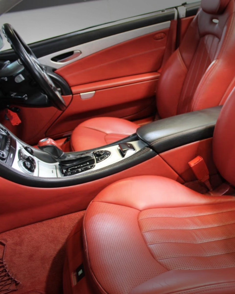 SentiMETAL_ZA's tweet photo. 2004 Mercedes SL 55 AMG! 🚀
Silver & Bengal Red, 81k km. The ultimate Cape Town V8 cruiser.
Link in the next post! 👇 #SL55 #AMG #CapeTown https://t.co/p1x5TRm35o