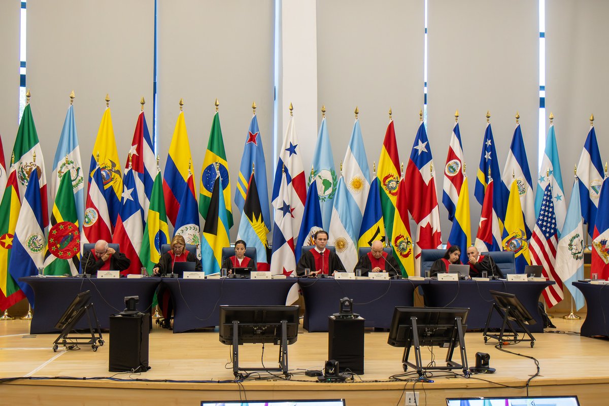 CorteIDH's tweet photo. 🔵 Como parte de su agenda en el 189º Período Ordinario de Sesiones en Ciudad de Panamá, la Corte Interamericana de Derechos Humanos llevó a cabo la audiencia pública del Caso Chirinos Salamanca y otros Vs. Venezuela 🇻🇪.

En esta jornada, el Tribunal recibió las declaraciones de tres presuntas víctimas.