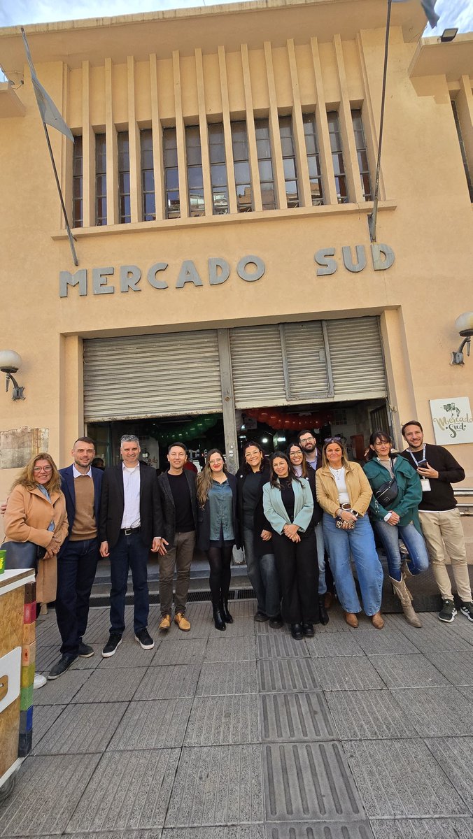 FiscyControlCBA's tweet photo. ¡Feliz cumple Mercado Sud!🎂🎈
Celebramos el aniversario número 87 de un emblema de la ciudad.
#EMFyC #MuniCba https://t.co/an8Jf0CIRC