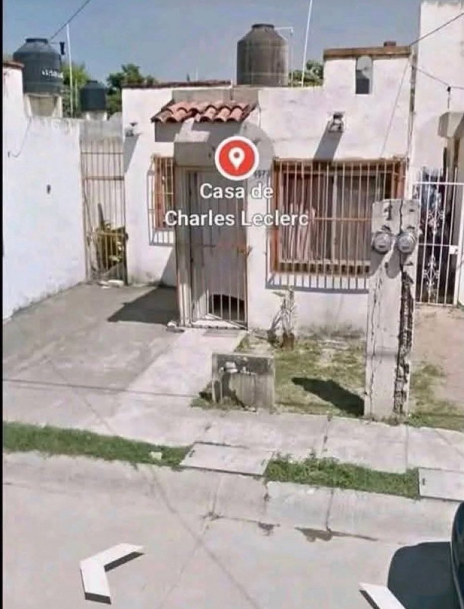 Re humilde Charles Leclerc