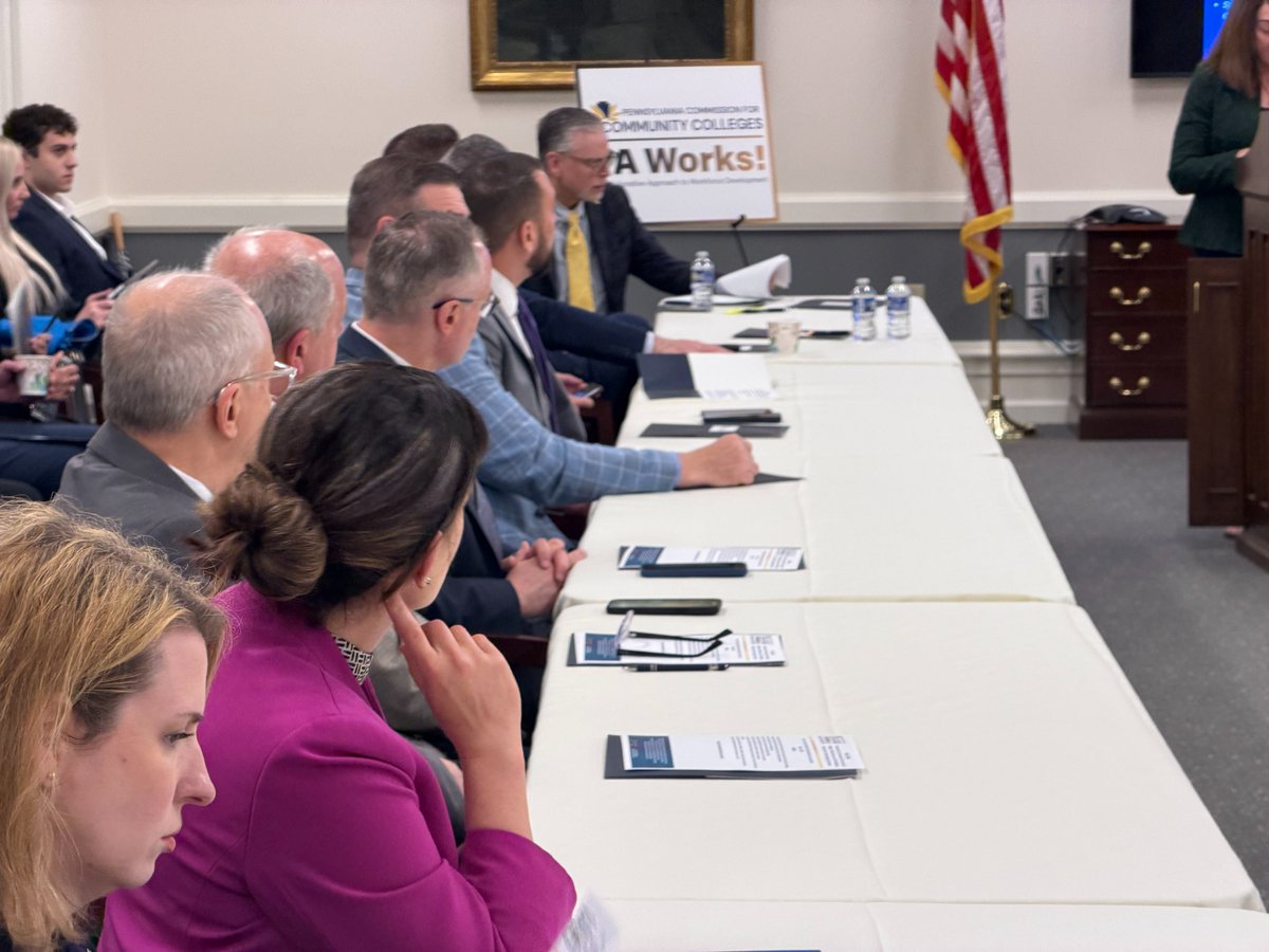 PA Community Colleges tweet media